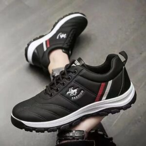 Fashionable black shoes