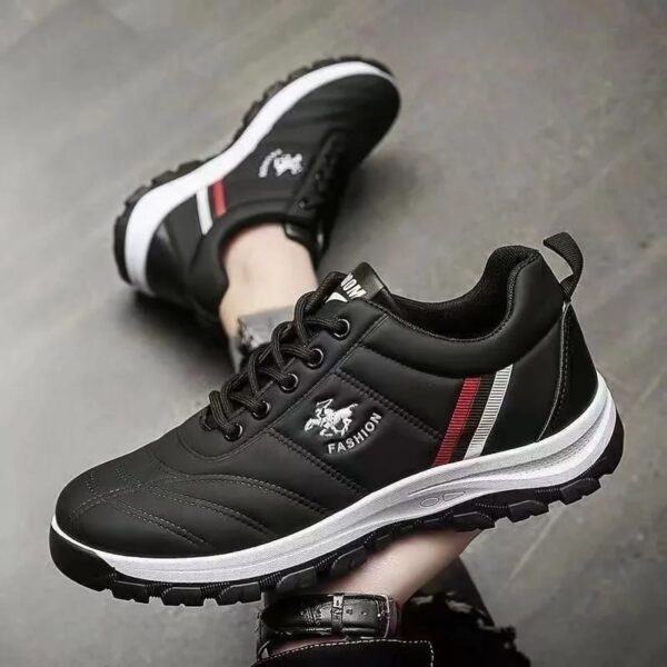 Fashionable black shoes